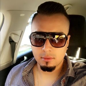 Meet your Posher, Raul